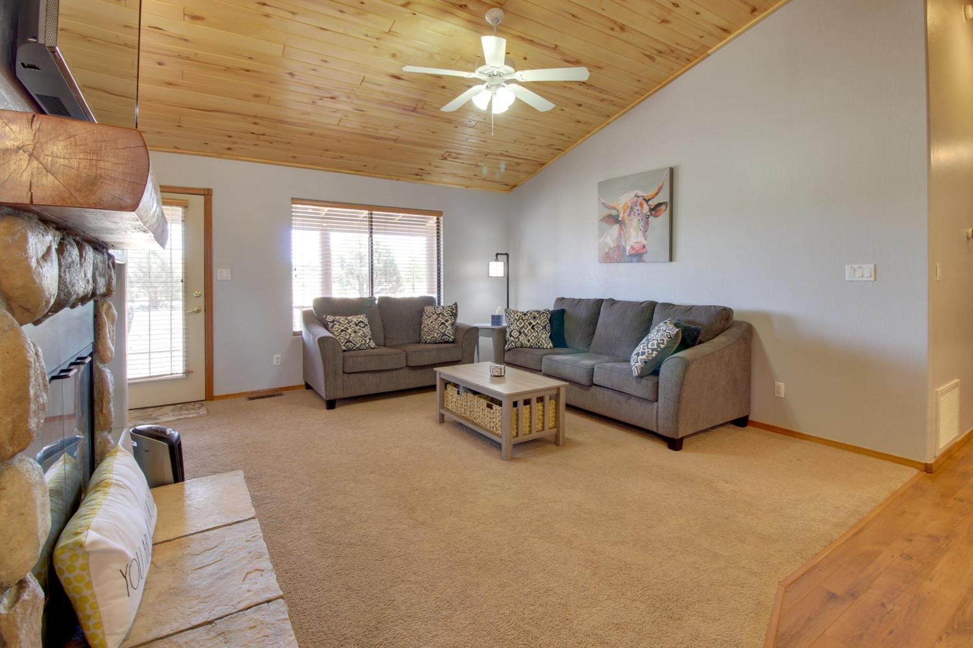 Overgaard Cabin Near Sitgreaves National Forest! Екстер'єр фото